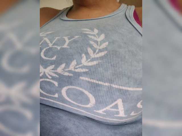 NinaBelluschi's BongaCams show and profile