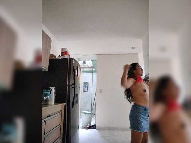 NinaBelluschi's BongaCams show and profile