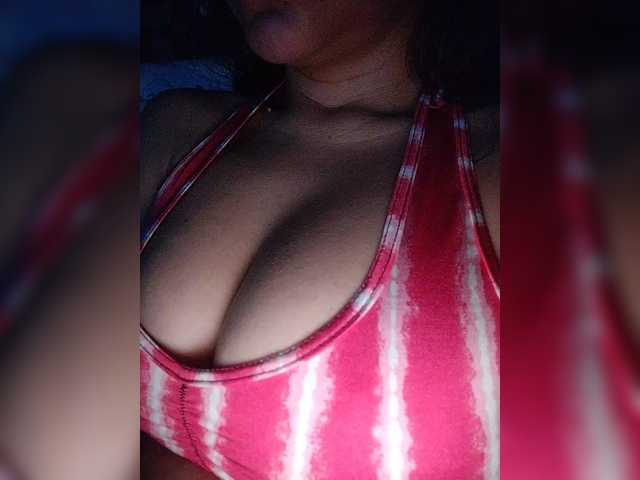 NinaBelluschi's BongaCams show and profile