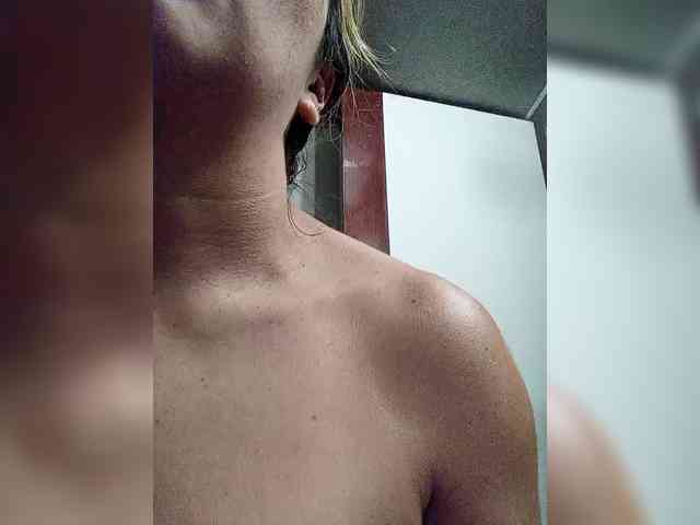 NinaBelluschi webcam