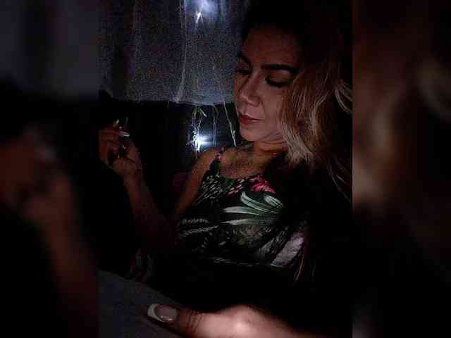 NinaBelluschi webcam