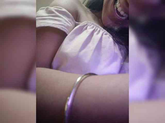 NinaBelluschi webcam