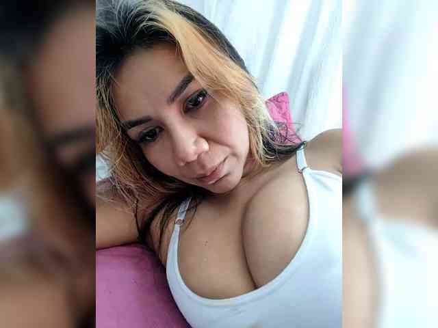 NinaBelluschi webcam