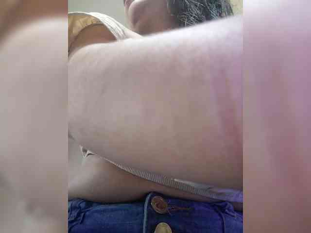 NinaBelluschi webcam