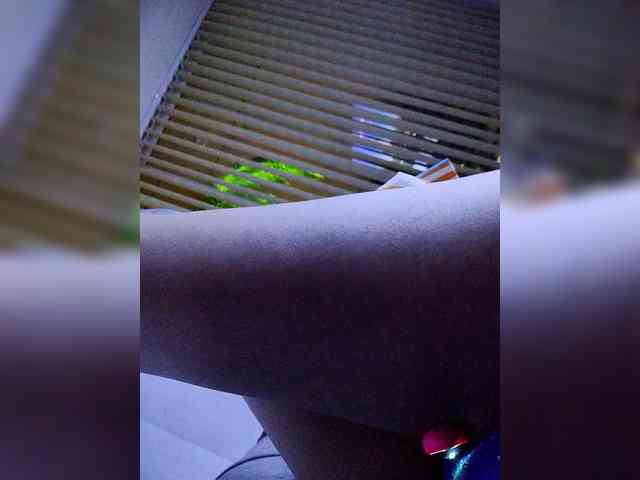 NinaBelluschi webcam