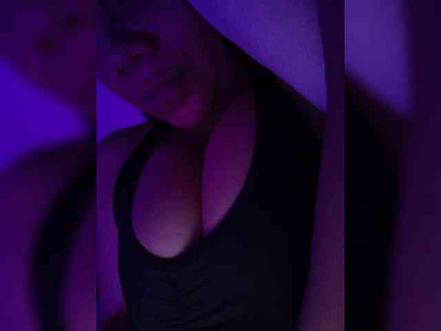 NinaBelluschi webcam