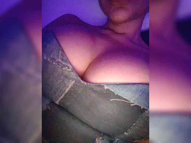 NinaBelluschi webcam