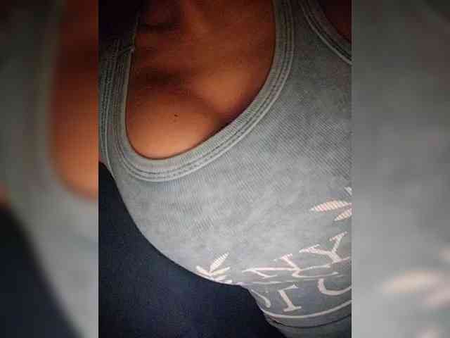 NinaBelluschi webcam