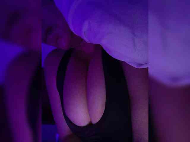 NinaBelluschi webcam