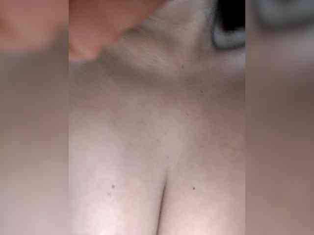 NinaBelluschi webcam