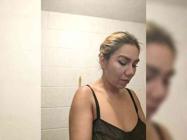 NinaBelluschi webcam