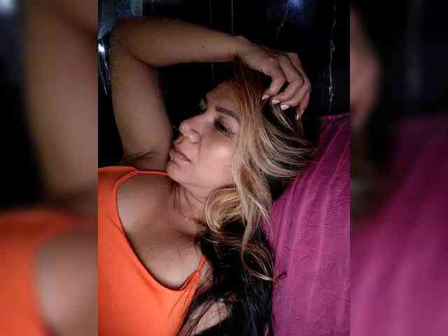 NinaBelluschi webcam