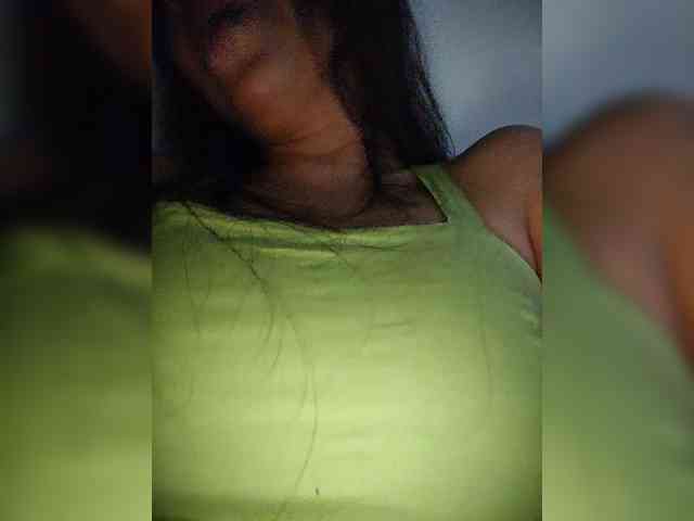 NinaBelluschi webcam