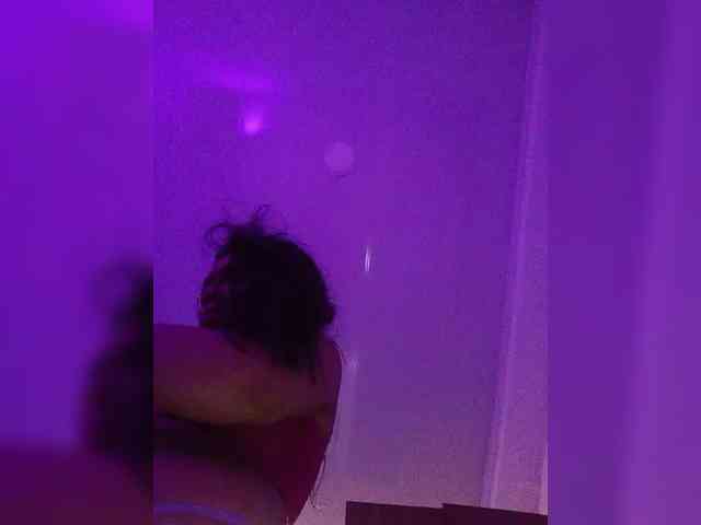 NinaBelluschi webcam