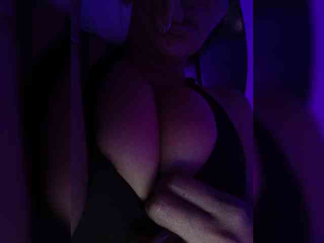 NinaBelluschi webcam