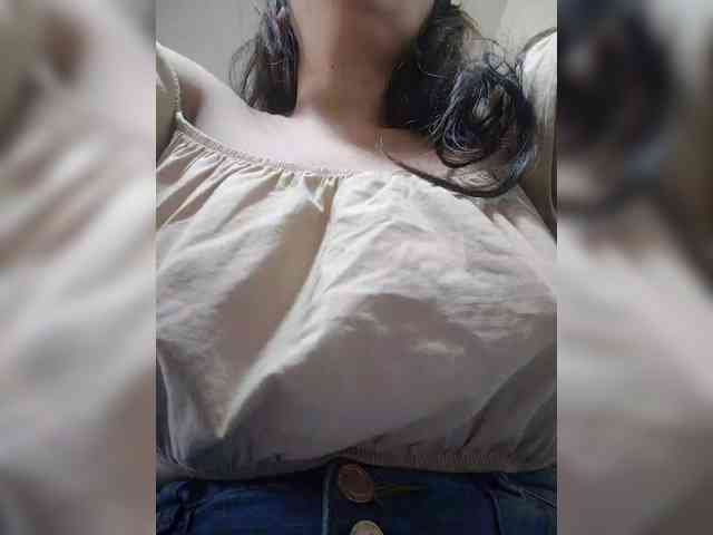 NinaBelluschi webcam