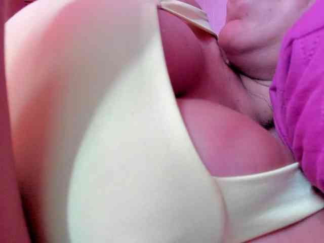NinaBelluschi webcam