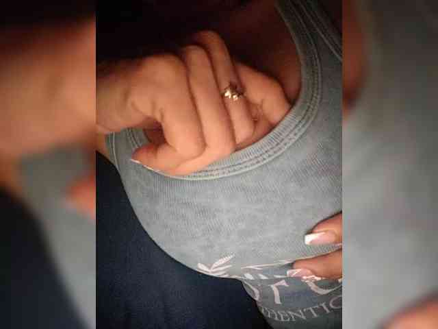 NinaBelluschi webcam