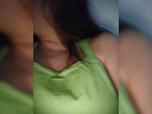 NinaBelluschi webcam