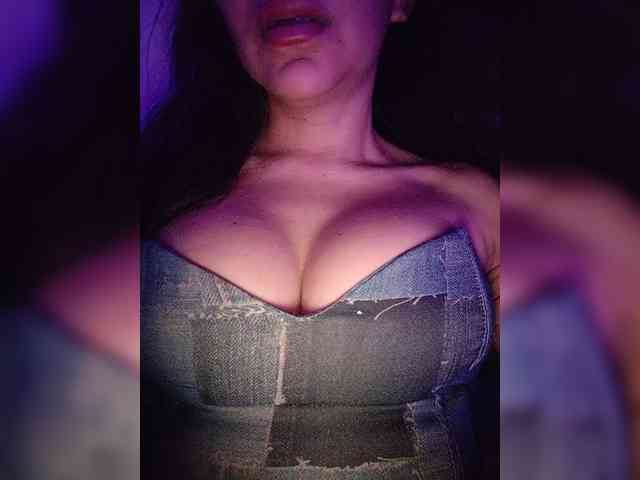 NinaBelluschi webcam