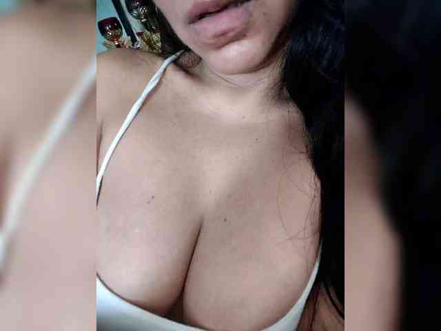 NinaBelluschi webcam