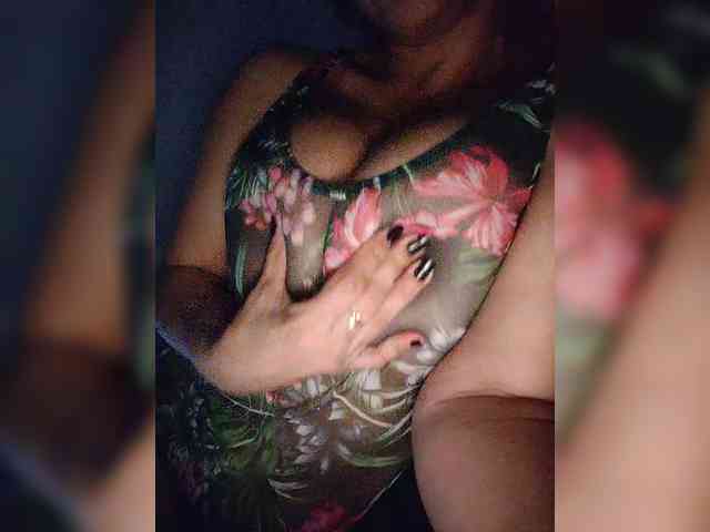 NinaBelluschi webcam