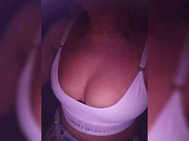 NinaBelluschi webcam
