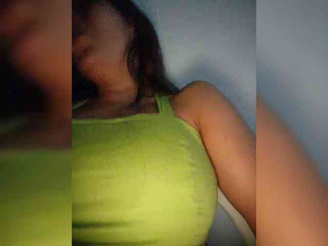 NinaBelluschi webcam