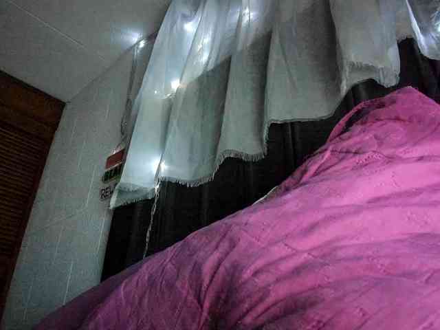 NinaBelluschi webcam