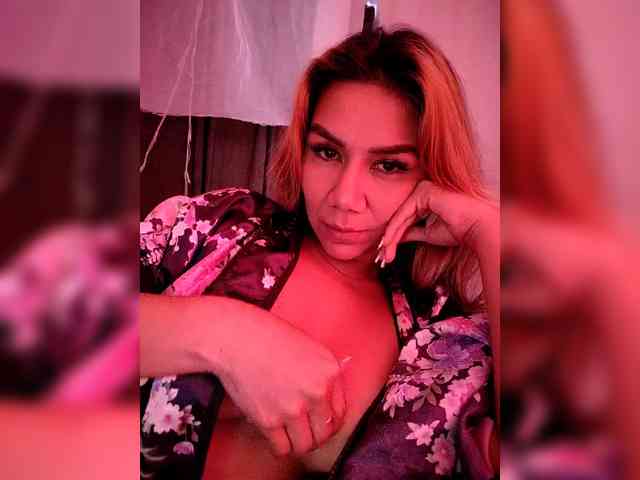 NinaBelluschi webcam