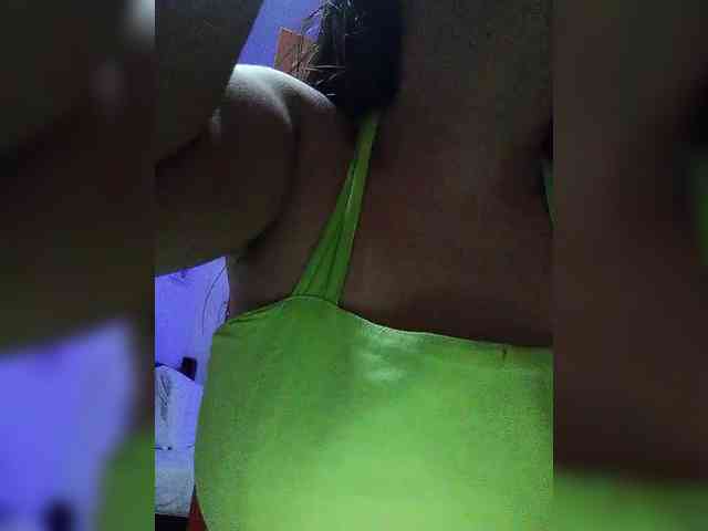 NinaBelluschi webcam