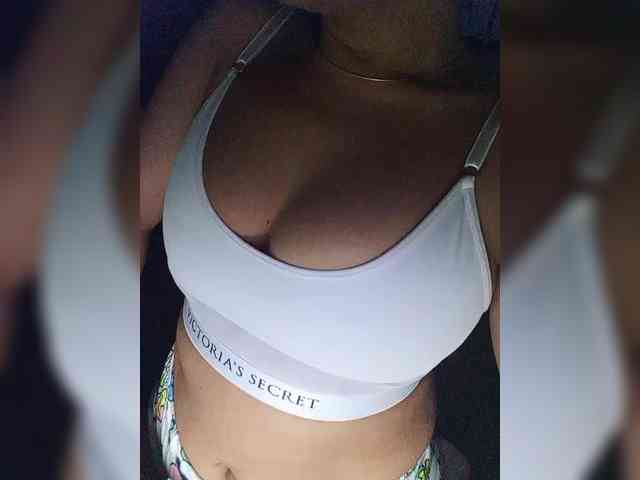NinaBelluschi webcam