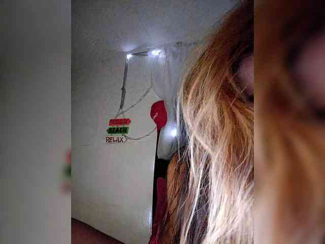 NinaBelluschi webcam