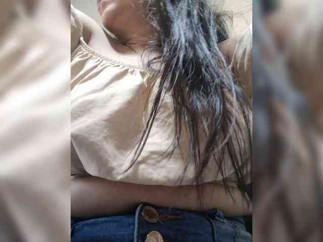 NinaBelluschi webcam