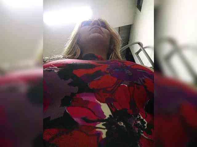 NinaBelluschi webcam