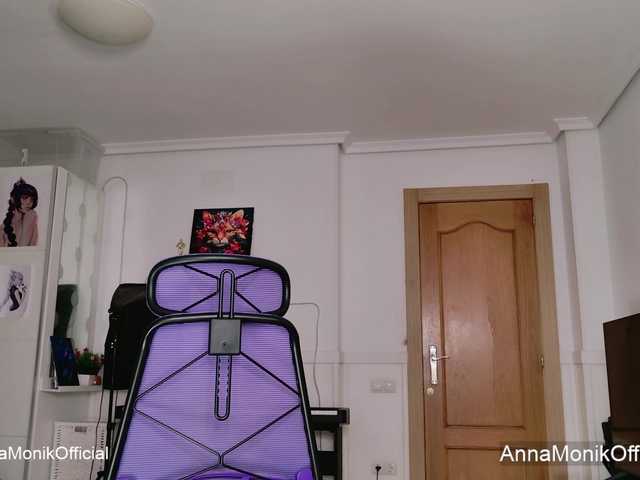 видео MonikAnna