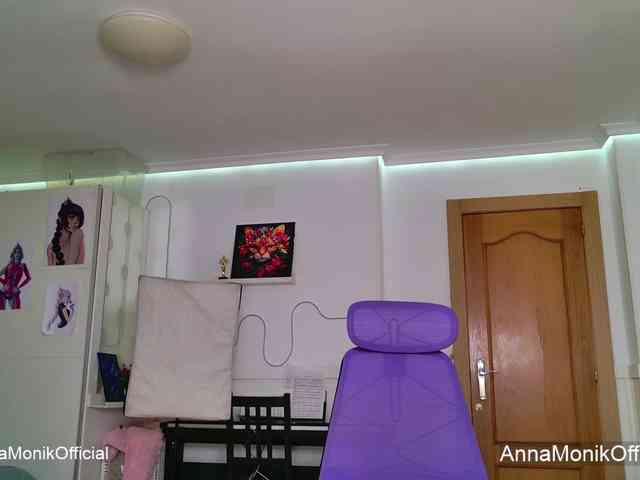Anna_Monik webcam