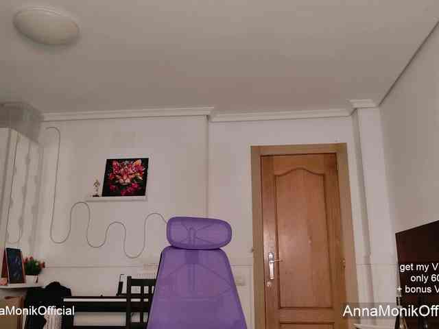 Anna_Monik webcam