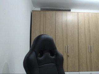 RoxanaMilf Porn Show