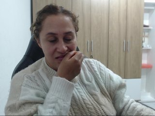 RoxanaMilf Porn Show