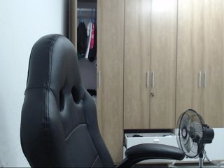 RoxanaMilf Porn Show