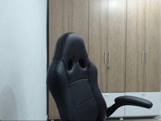 RoxanaMilf Porn Show