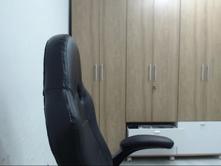 RoxanaMilf Porn Show