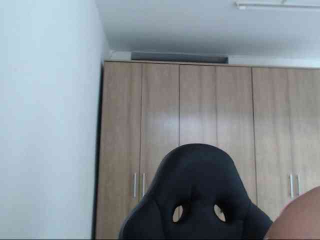RoxanaMilf webcam
