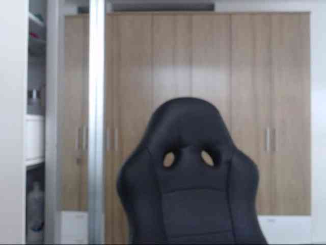 RoxanaMilf webcam