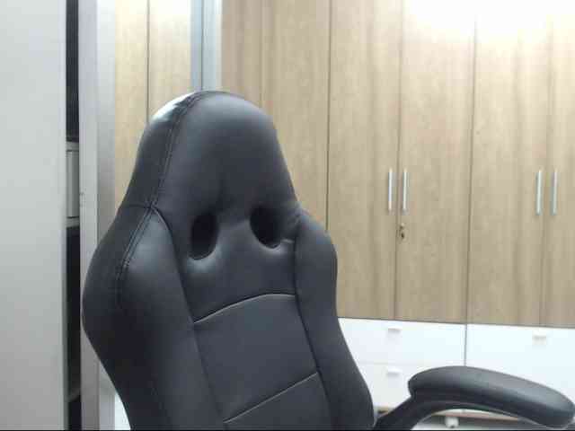 RoxanaMilf webcam