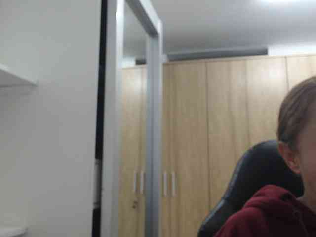 RoxanaMilf webcam