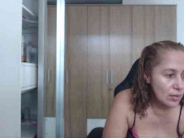 adult roleplay chat RoxanaMilf