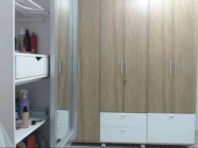 RoxanaMilf webcam