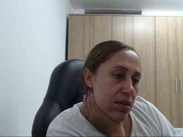 RoxanaMilf Live Webcam on BongaCams